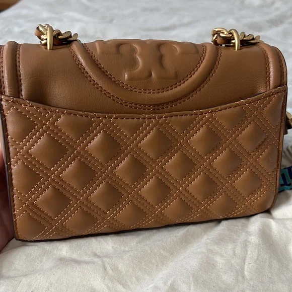 Tory Burch SMALL FLEMING POLISHED-GRAIN CONVERTIBLE SHOULDER BAG - Picture 7 of 13